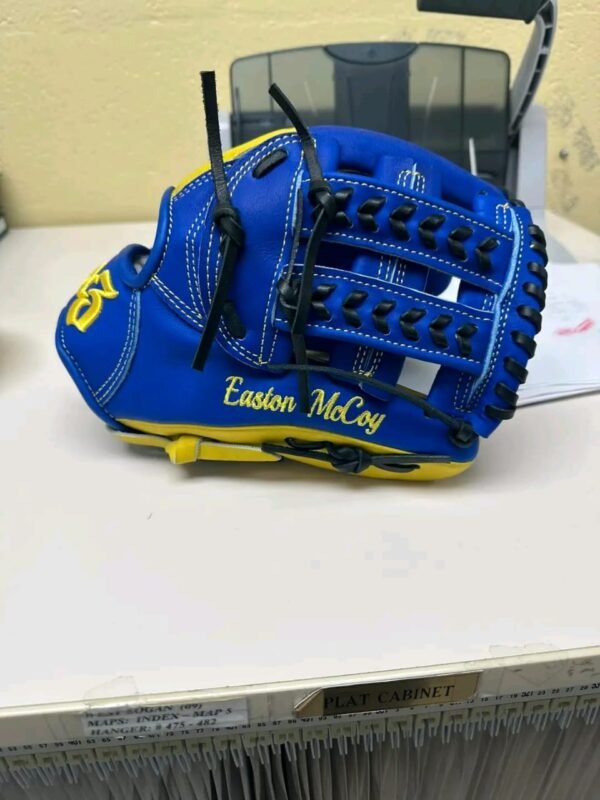 Easton glove 304