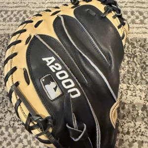 Wilson A2000 DPCM Catchers Mitt 33